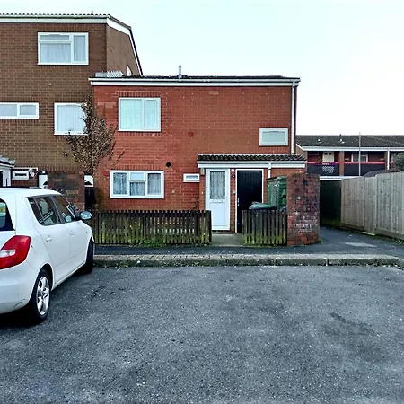 3Br House In Convenient Location-Ample Parking Villa Gosport Exterior photo